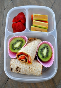 Strawberry Wraps Bento Boxes (via bentoriffic.com)