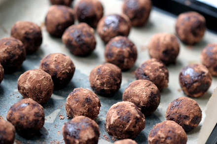 Chocolate Banana Bread Truffles