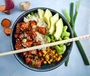 Teriyaki Cauliflower Rice Bowls (via yupitsvegan.com)