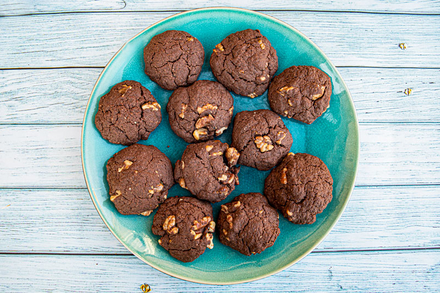 Chocolate Walnut Cookies