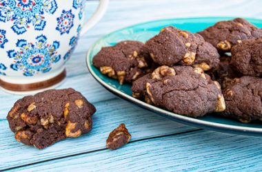 Chocolate Walnut Cookies