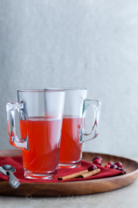 Goji and Cranberry Spice Tea (via gourmandeinthekitchen.com)