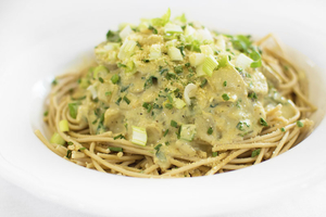 Vegan Creamy Quinoa Pasta