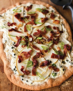 6) Spelt Crust Pizza with Fennel, Prosciutto and Apple (via thekitchn.com)