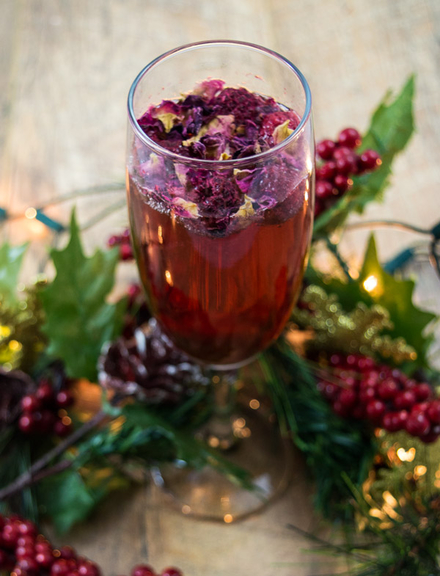 Raspberry &#038; Rose Prosecco Cocktail
