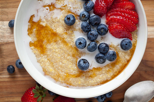 Amaranth, Quinoa and Polenta Porridge (via willcookforfriends.com)