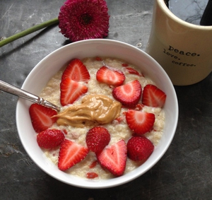 Quinoa Flake Porridge with Berries (via marinmamacooks.com)