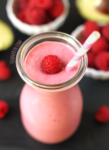 Raspberry, Banana and Avocado Smoothie (via texanerin.com)