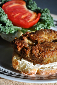 8) Vegan Fried Chicken (Seitan) (via hellyeahitsvegan.com)