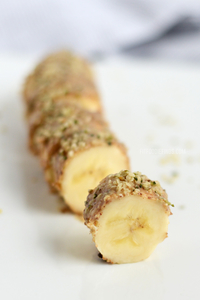 Almond Butter, Hemp Butter and Banana Sushi (via fitfoodiefinds.com)