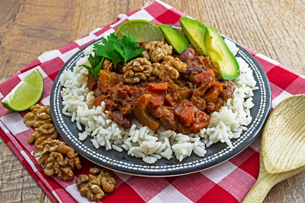 Vegan Chilli with Walnuts