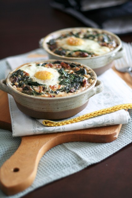 Spinach, Buckwheat and Egg Bake (via thehealthyfoodie.com)