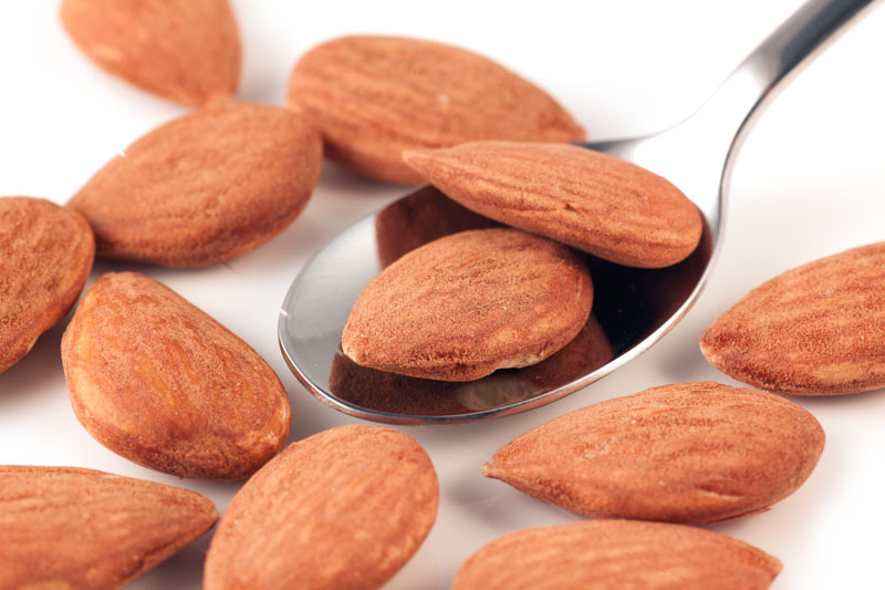 Unblanched Almonds 1kg (Sussex Wholefoods)
