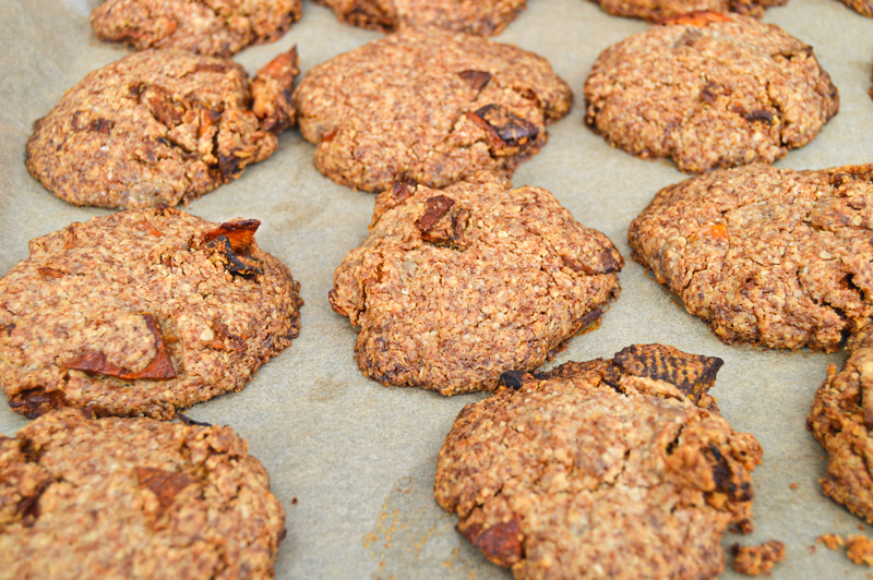 Mango Oatmeal Cookies