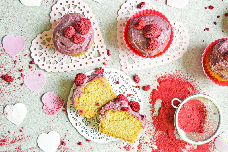 Vegan &#038; Gluten-Free Vanilla Cupcakes with Pink Cashew Frosting