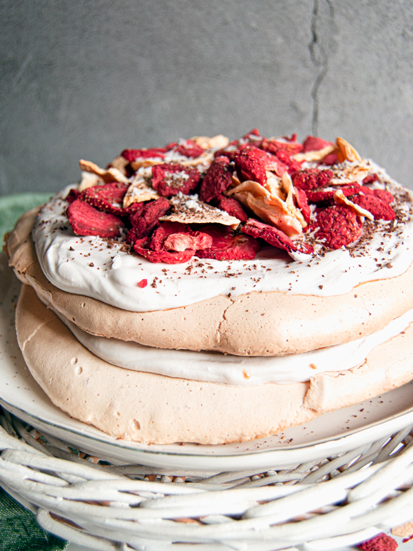 Vegan Pavlova