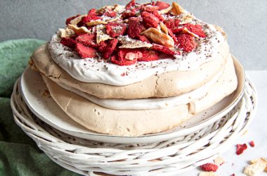 Vegan Pavlova