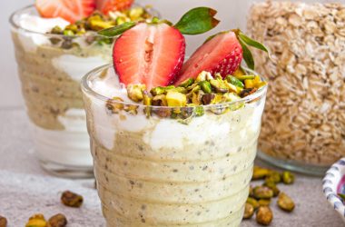 Pistachio Overnight Oats