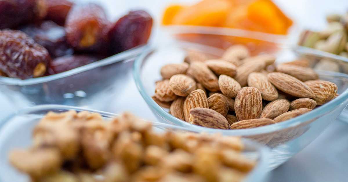 Suitcase Snacks: Healthy Eating on Planes, Trains and Road Trips