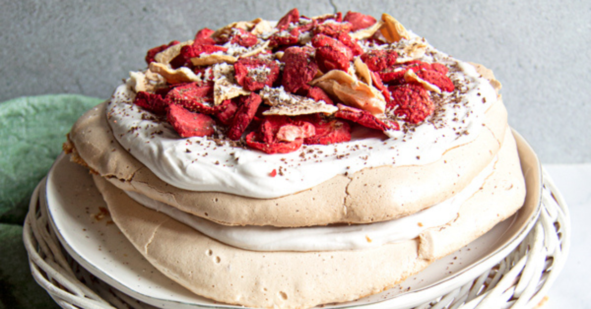 <h2>The showstopper: a vegan pavlova</h2>