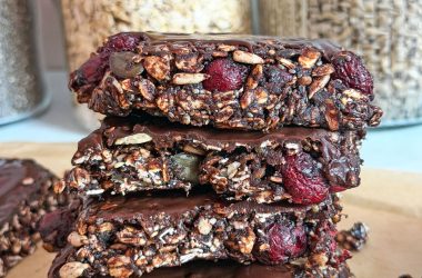 No-Bake Dark Chocolate Flapjacks