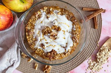Cinnamon Apple & Walnut Baked Oats