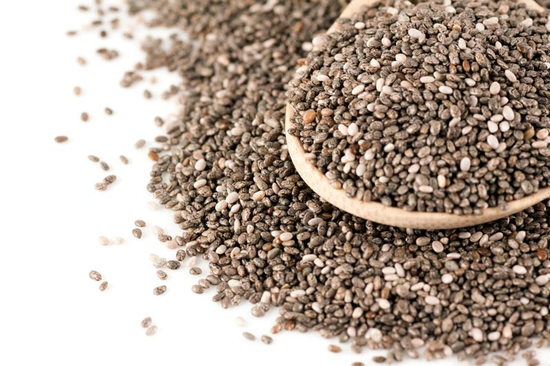 Chia seeds have the ability to fill you up with fewer calories.<br>You can sprinkle them into your breakfast, <br>whizz into smoothies or even make into puddings.