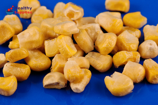 Pure freeze dried sweetcorn kernels.