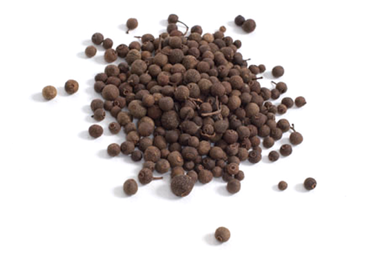 Whole allspice is typically used in mulled wine<br>
or other hot drinks. It is also used in pickles<br> and meat marinades.