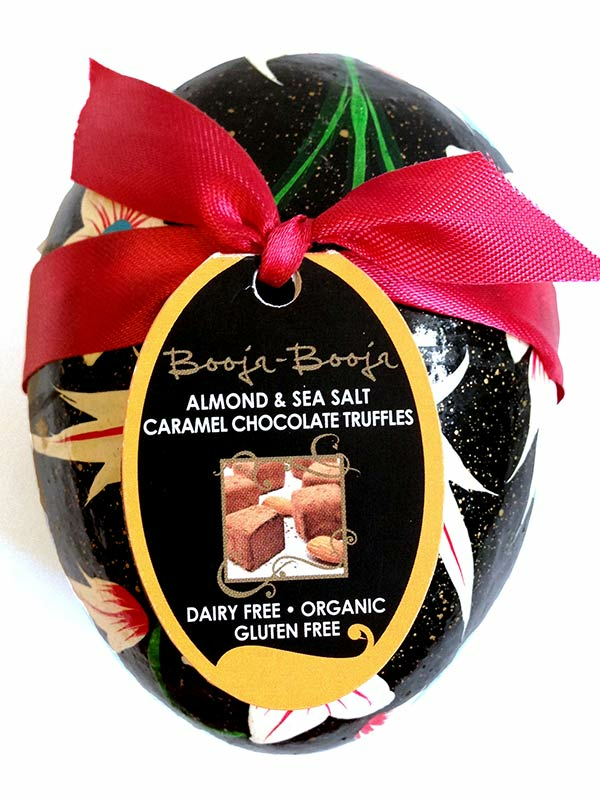 Small Almond & Sea Salt Caramel Easter Egg, Organic (Booja-Booja)