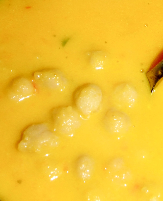 Carrot And Ginger Soup With Chickpeas - Recipe