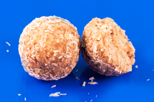 Fruity Coconut Balls Triple Pack 60g (Raw )