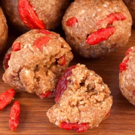 Gingerbread Goji Snack Balls