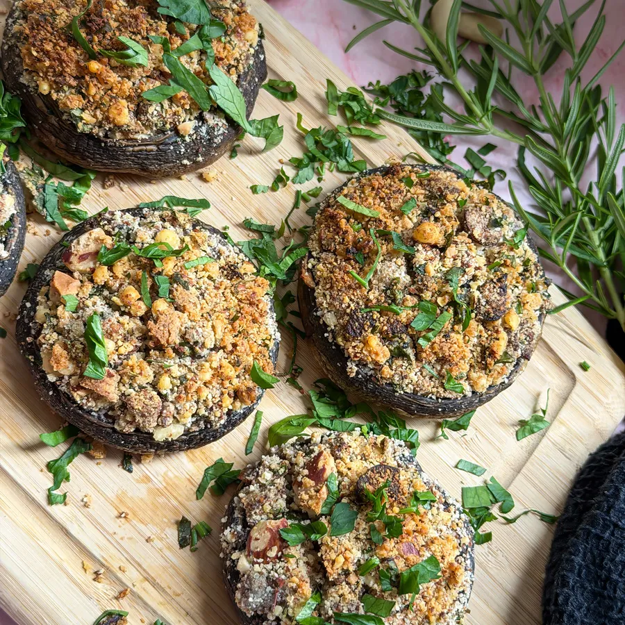 Almond & Herb Stuffed Mushrooms