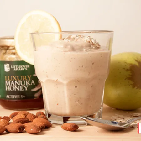 Oat and Cashew Butter Power Smoothie