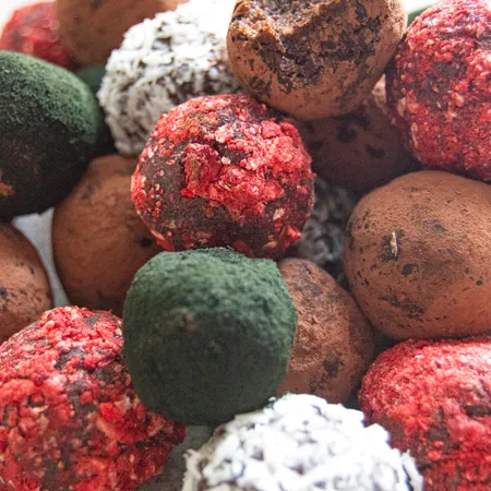 Sunflower Seed, Nut, Cacao & Fruit Energy Balls
