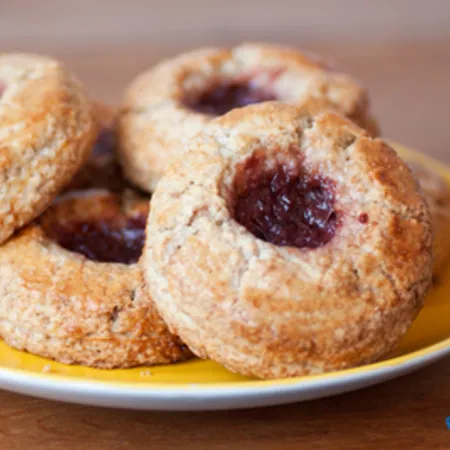 Jammy Dodger Cakes