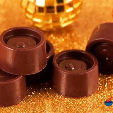 Mistletoe Kisses Raw Dark Chocolate