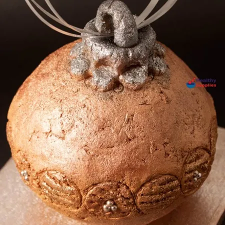 Christmas Bauble Cake
